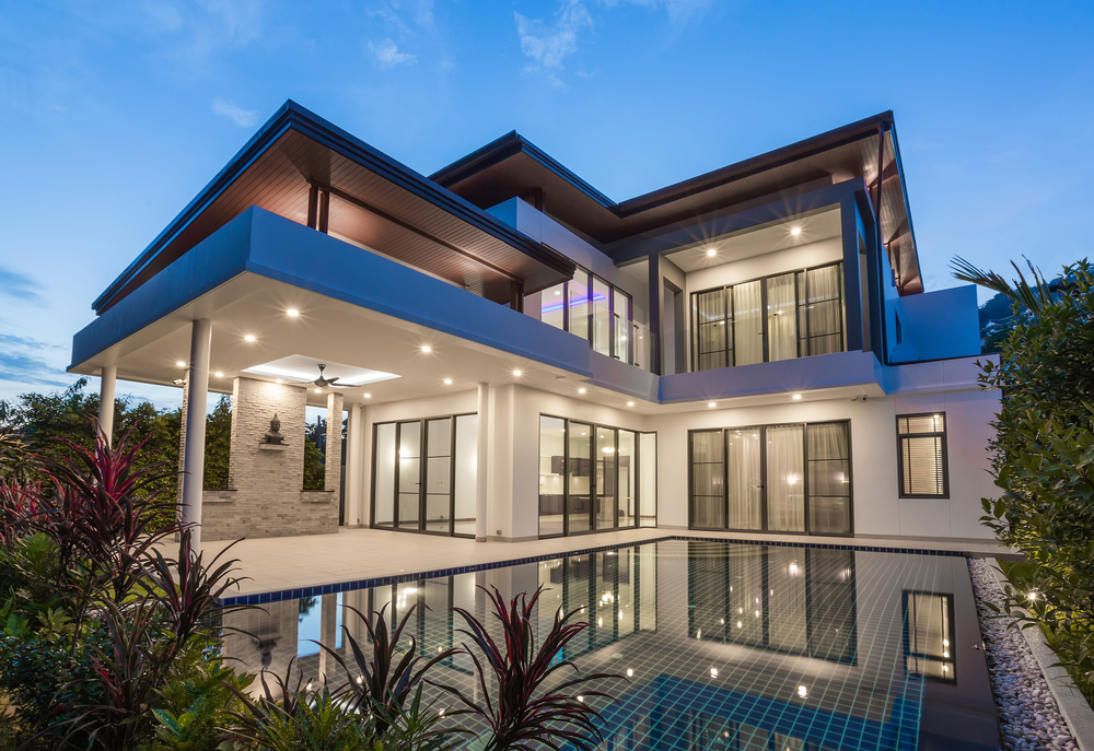 Modern Luxury Villa With Swimming Pool